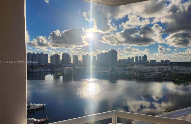 18041 Biscayne Boulevard photos photos