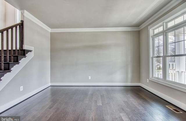 1808 ANDERSON Road Gallery 4