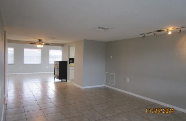 5714 Casino Dr Gallery 3