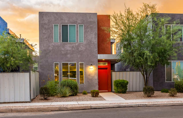 864 East Park Modern Drive Gallery 3