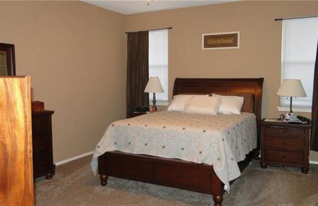 2417 Wildwood Lane Gallery 4