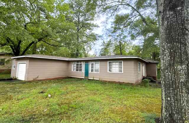 4005 Oaklawn Drive- NEW photos photos