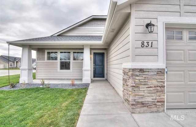 831 N Cottage Cove Way Gallery 2