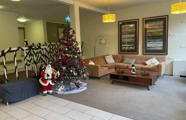 200 N MAPLE AVENUE - 200 North Maple Avenue, Falls Church, VA 22046