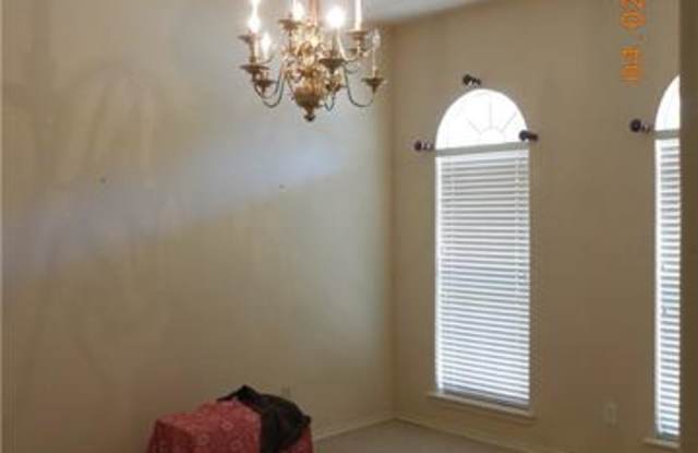 1049 Springhill Drive Gallery 4