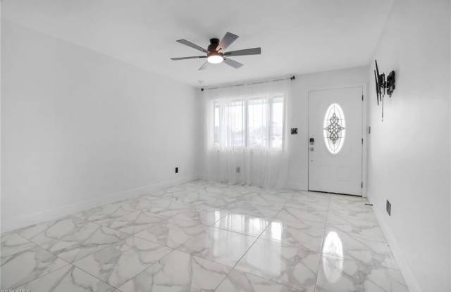 18659 Sarasota Rd Gallery 4