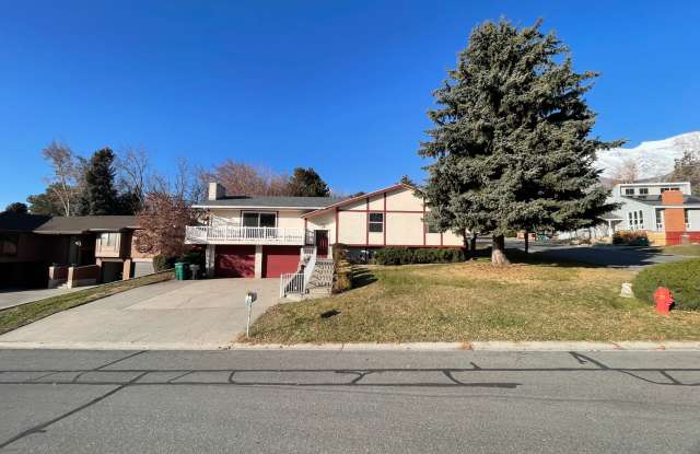 Spacious House on the Northeast Bench in Orem photos photos