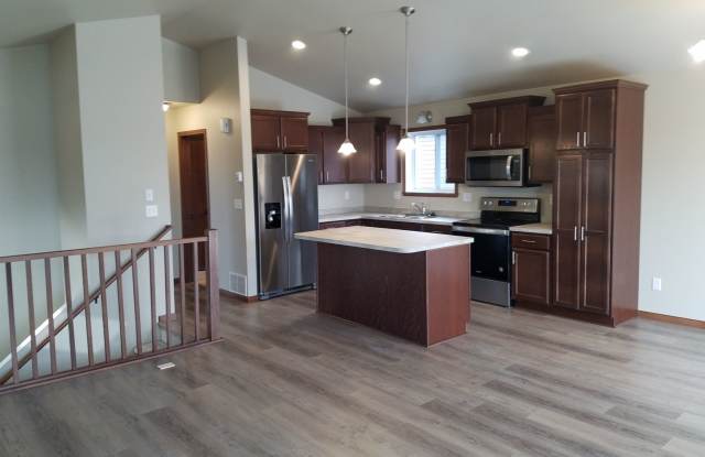 3 Bedroom / 2 Bathroom House For Rent! photos photos