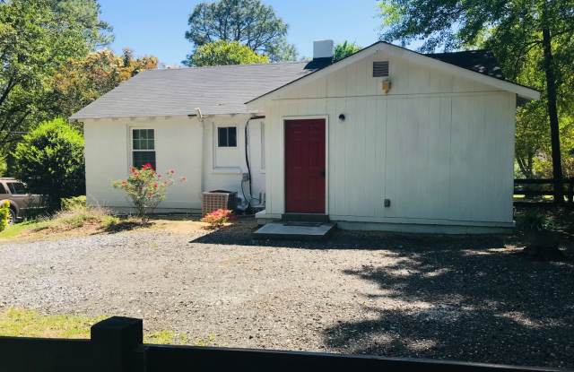 2 Bedroom/1 Bath Gallery 4