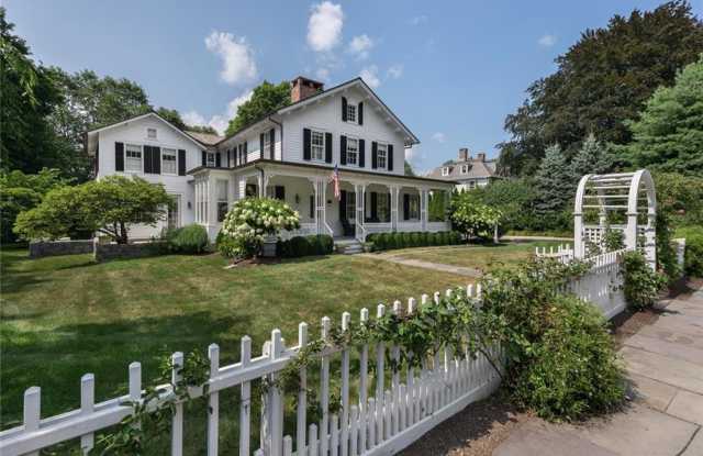 944 Pequot Avenue Gallery 2