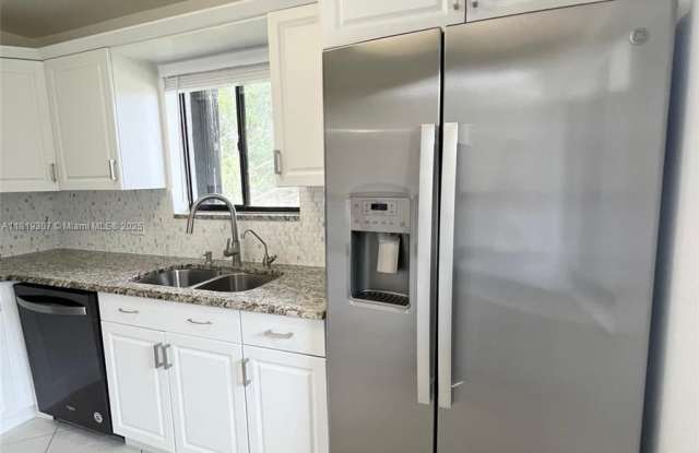 304 Racquet Club Rd photos photos