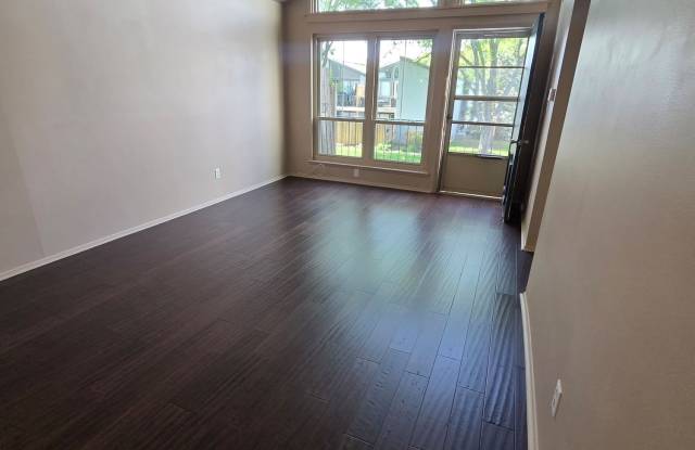 4710 Charecote Ln Apt O Gallery 2