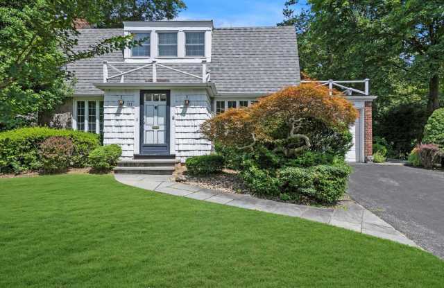 137 Salem Road - 137 Salem Road, East Hills, NY 11577