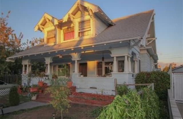 711 S Broadway - 711 South Broadway, Santa Ana, CA 92701