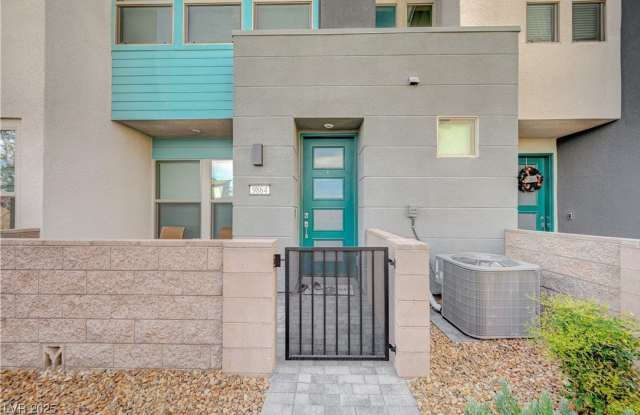 9864 Kings Glen Street photos photos