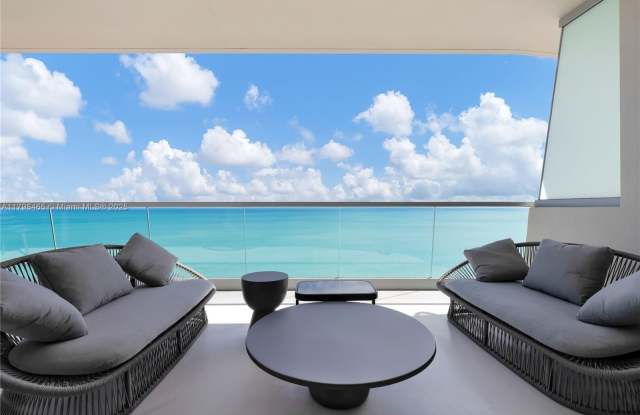18501 Collins Ave photos photos