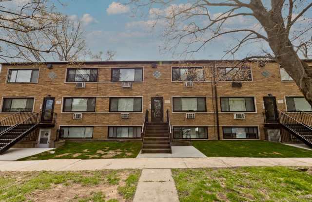 Newly Renovated 1 Bedroom Corner Unit photos photos