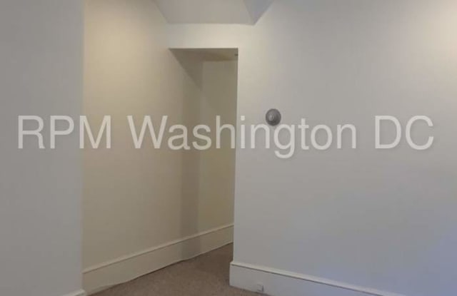 429 5th Street Northeast Gallery 4