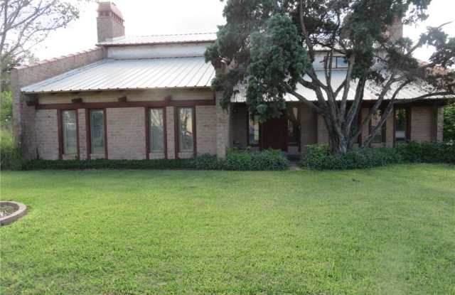 5335 E Riverview Dr - 5335 E Riverview St, Nueces County, TX 78380