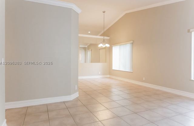 4262 Greenbriar Ln Gallery 4