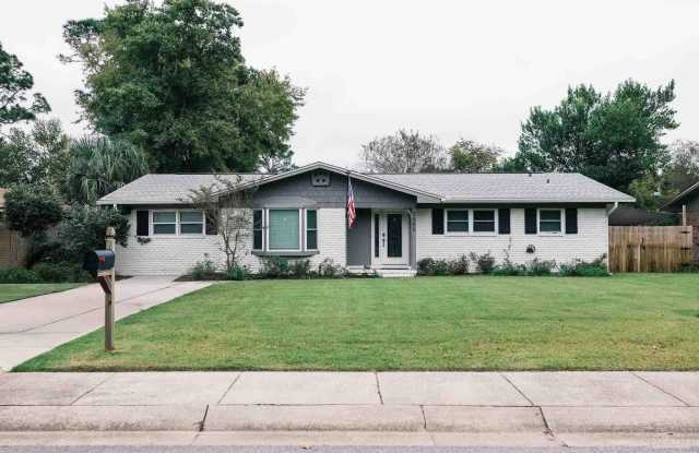 5580 Homewood Rd photos photos