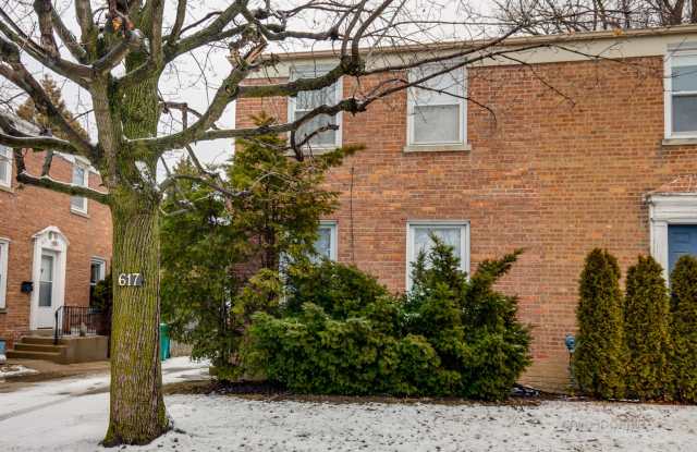 617 Waukegan Road Gallery 2