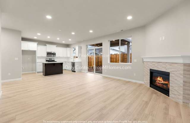 Luxury Four Bedroom Home in Cornelius! - 2862 South Palmetto Street, Washington County, OR 97113 Luxury Four Bedroom Home in Cornelius! - 2862 South Palmetto Street, Washington County, OR 97113