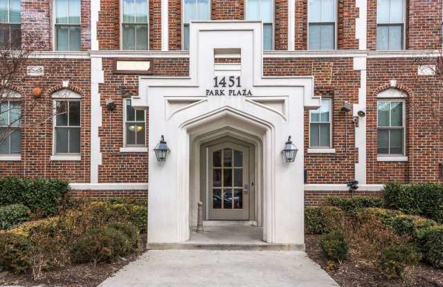 Bright Two-Bedroom in Columbia Heights | Pet frienldy! photos photos