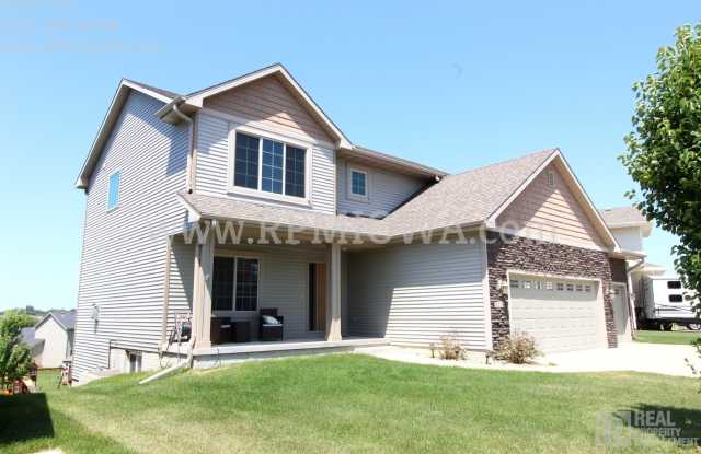 OVER 2000 SQ FT!! 5 Bedroom, 3.5 Bath Home in Urbandale photos photos OVER 2000 SQ FT!! 5 Bedroom, 3.5 Bath Home in Urbandale photos photos