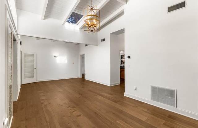130 Putnam Circle Gallery 4