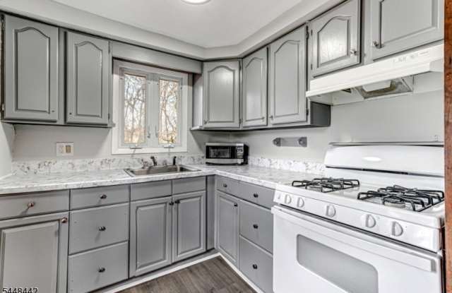 273 W Main St photos photos 273 W Main St photos photos