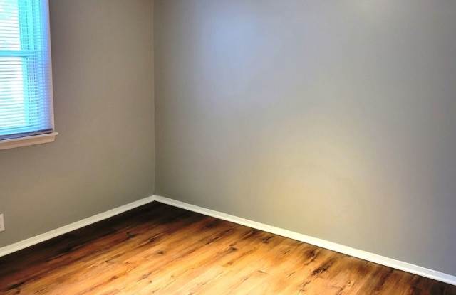 18436 Ridgewood Avenue Gallery 4