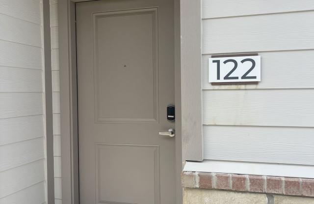 220 North Buddy Hayes Boulevard photos photos