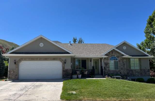 Cozy 4 bed 2 bath home in cul-de-sac photos photos