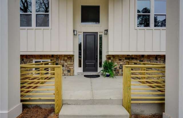 2295 Brandon Court Gallery 3