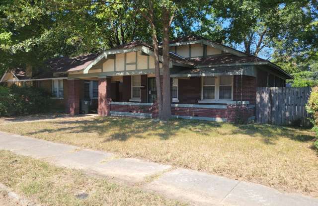 2410 Broad Avenue photos photos