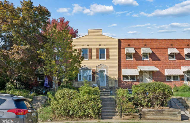 1716 REDWOOD Avenue Gallery 3