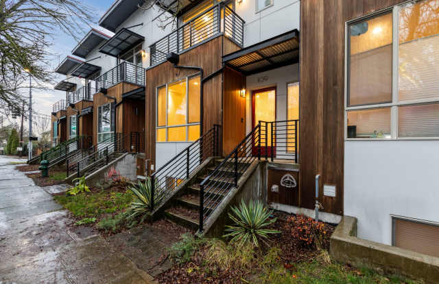 Modern 2 bed/3.5 bath Seattle townhome photos photos