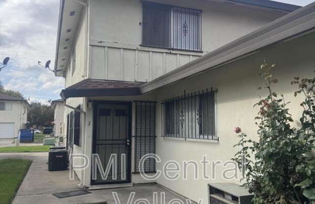 1331 Pinetree Drive photos photos