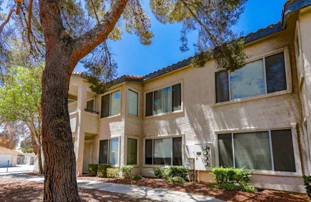 Centrally Located 3 Bed Condo In Gated Community photos photos