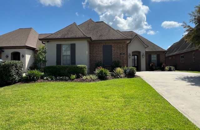 Home for Lease In Graywood Available on 2/7/2025 photos photos