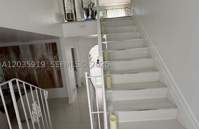 11959 SW 269th Ter Gallery 2