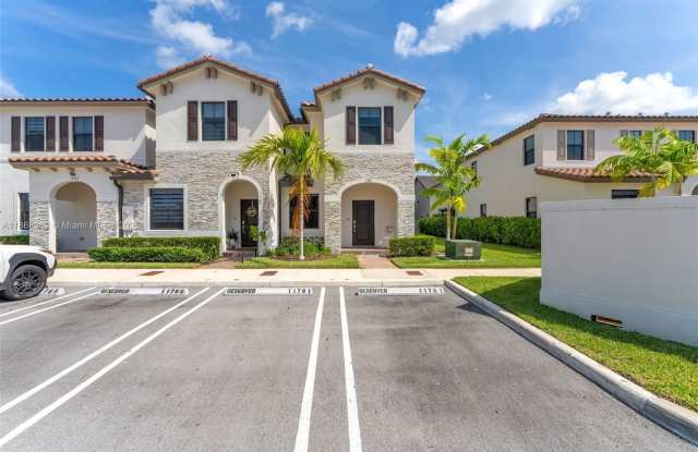 11761 SW 245th Ter photos photos