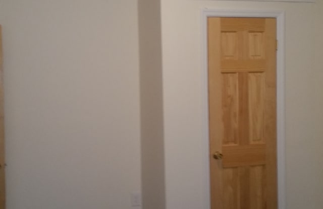 619 Warwick St Gallery 2