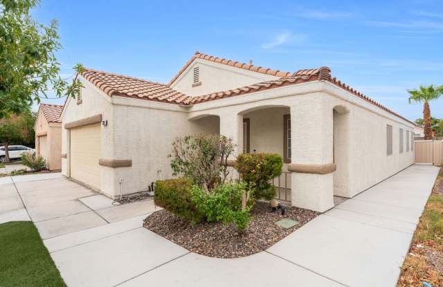 Charming Single-Story Las Vegas Home with Covered Patio & Spacious Backyard! Gallery 3
