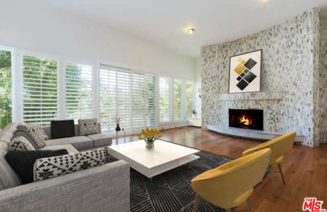 8900 ALTO CEDRO Drive - 8900 Alto Cedro Drive, Los Angeles, CA 90210