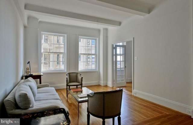 1900 RITTENHOUSE SQUARE - 1900 Rittenhouse Square, Philadelphia, PA 19103