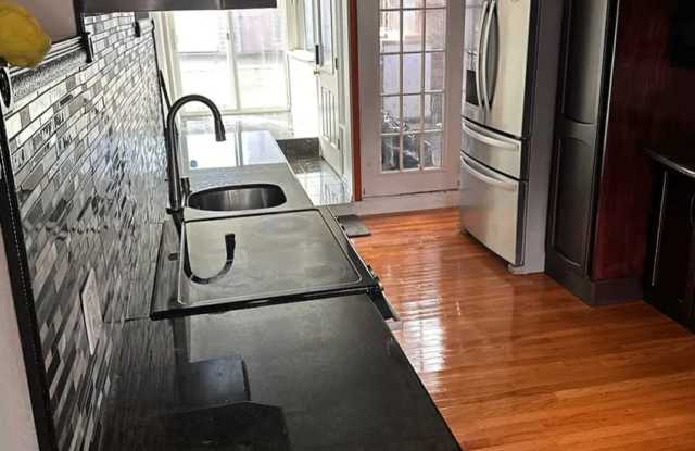 Spacious & Convenient Home Near Downtown Seattle & Sea-Tac photos photos