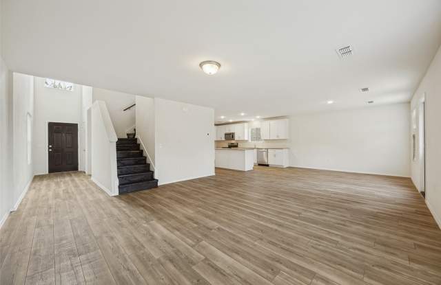 400 Alton Street Gallery 1
