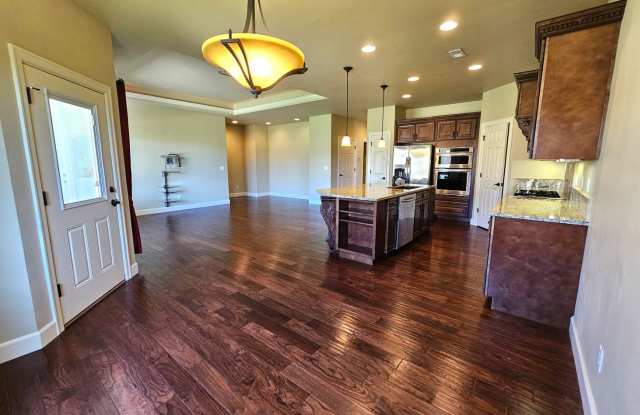 2817 Tuscanna Dr - Luxury Living in South Richland's Premier Golf Course Community Gallery 3